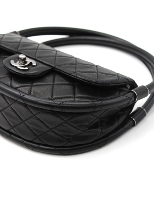 Privato: Borsa Chanel Hula Hoop