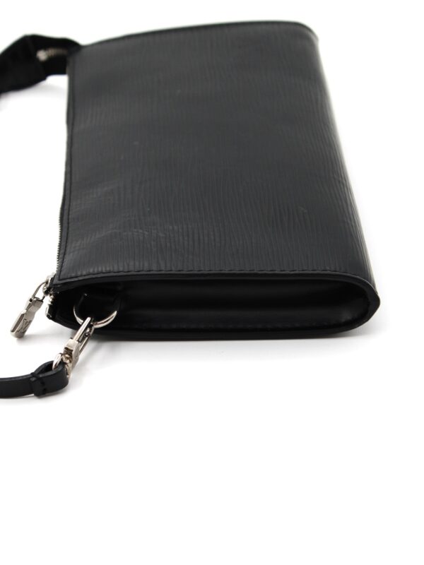 Privato: Pochette Louis Vuitton in pelle Epi