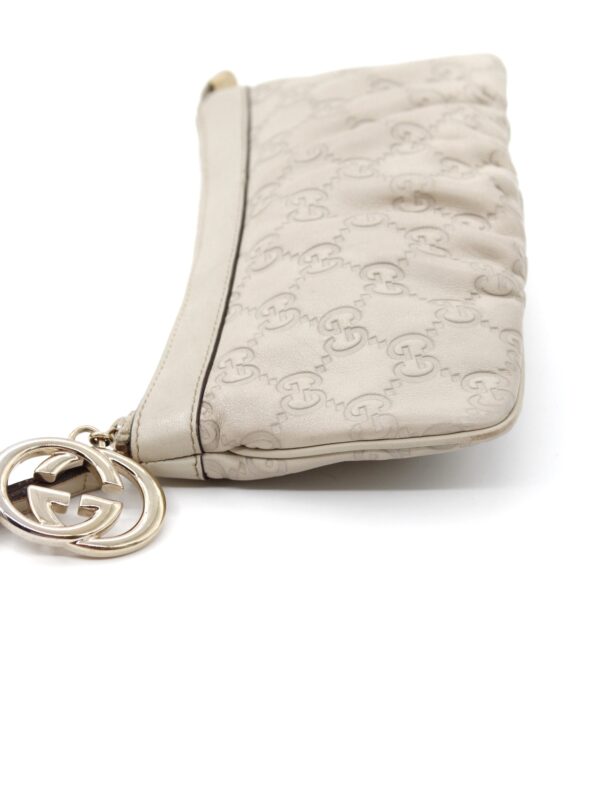 Privato: Pochette Gucci in pelle Guccissima