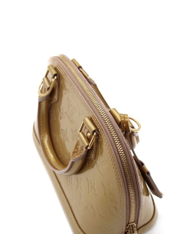 Privato: Louis Vuitton Alma BB in pelle vernis
