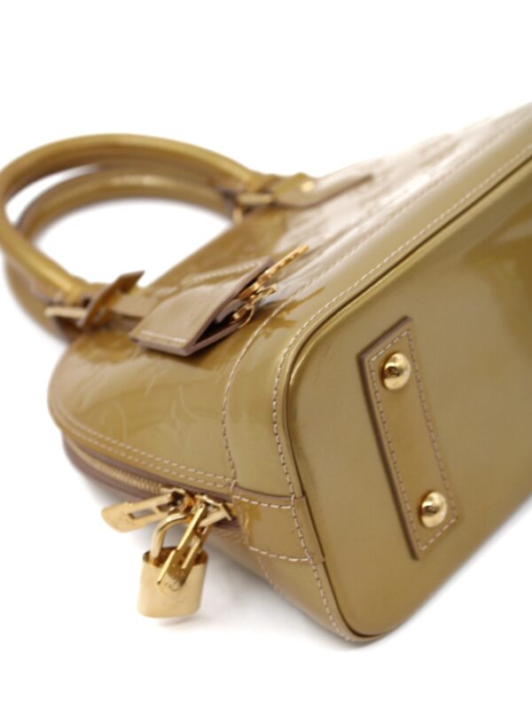 Privato: Louis Vuitton Alma BB in pelle vernis