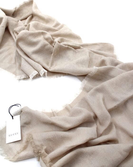 Privato: Scialle Louis Vuitton Carbone