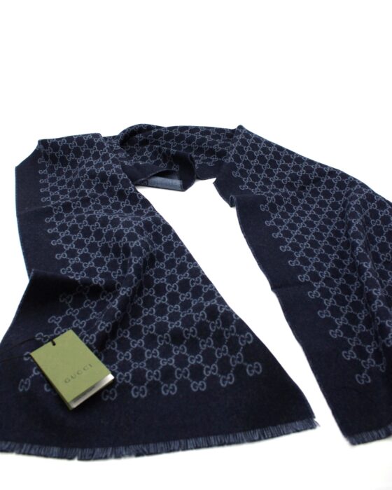 Privato: Sciarpa Gucci in lana GG Blu e Celeste