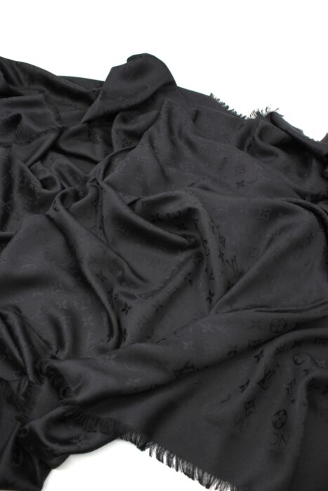 Privato: Scialle Louis Vuitton Monogram Nero