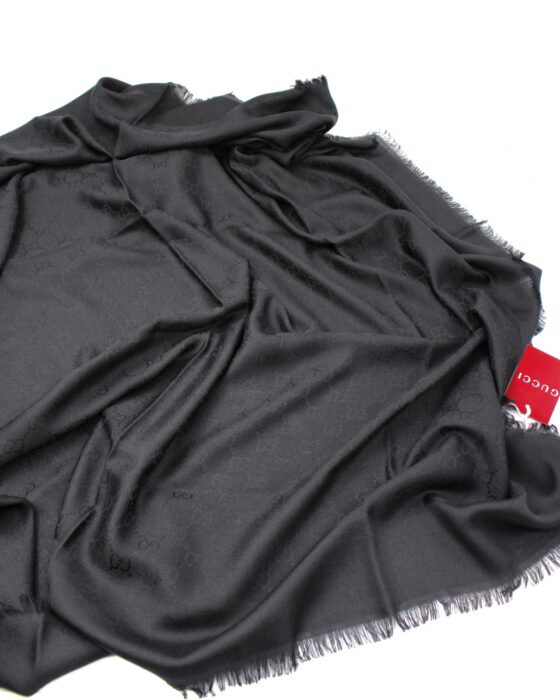 Privato: Scialle Gucci GG Nero In Lana e Seta