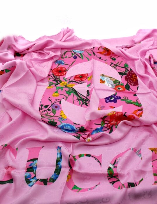 Privato: Scialle Gucci Flora Rosa