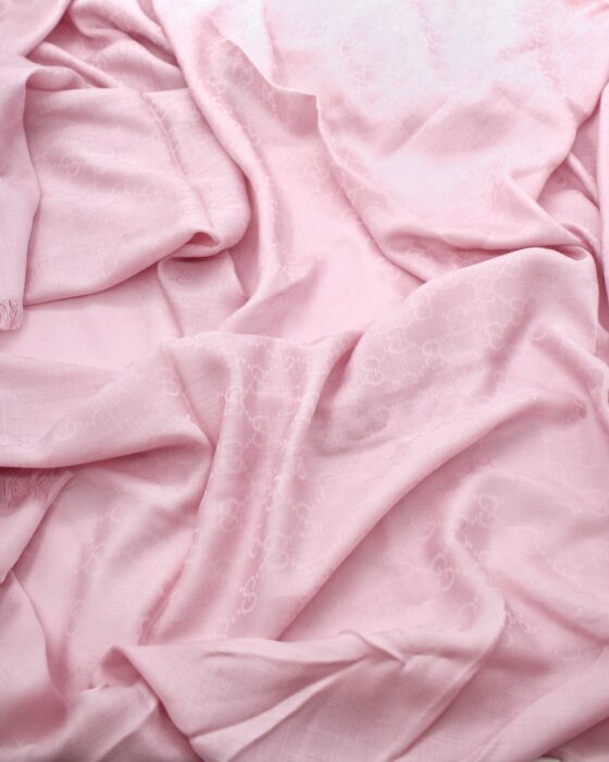 Privato: Scialle Gucci GG Monogram Rosa