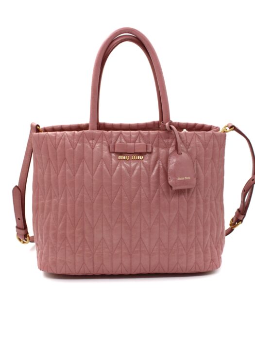 Privato: Shopper Miu Miu in pelle matelassé