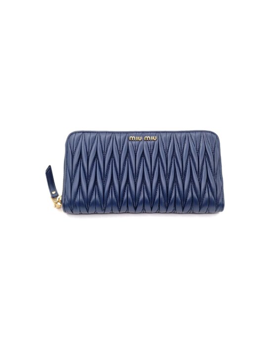 Portafoglio Miu Miu in pelle blu matelassè