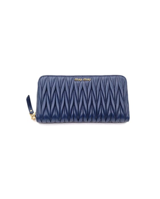 Portafoglio Miu Miu in pelle blu matelassè
