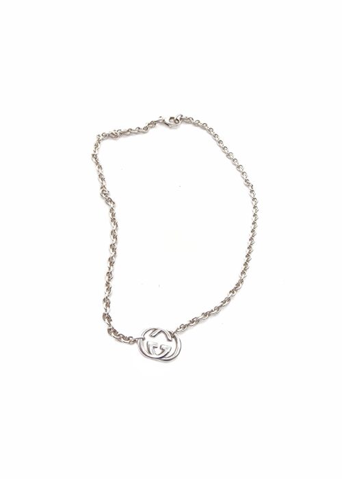 Collana Gucci con ciondolo GG